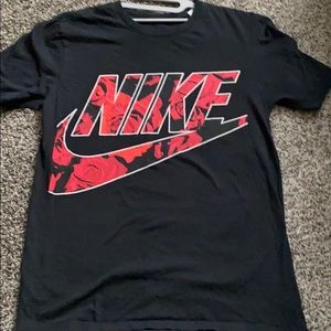 Nike T-shirt